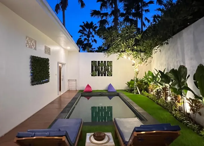 A La Cool Villa Seminyak